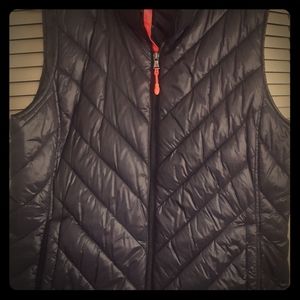 Black extra large winter vest